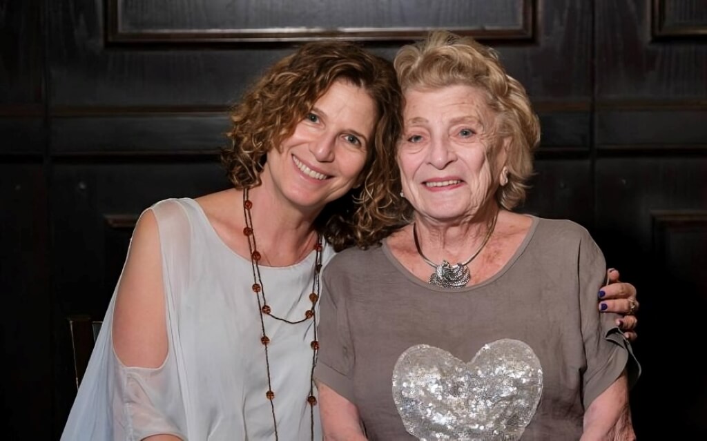 Gayle Kirschenbaum with her mom Mildred Kirschenbaum